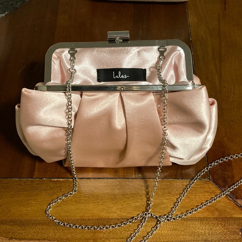 Lulus purse